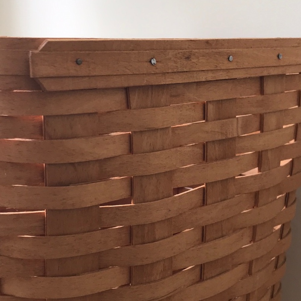 Longaberger 1995 Vintage Basket 16” tall waste or laundry - Picture 6 of 12
